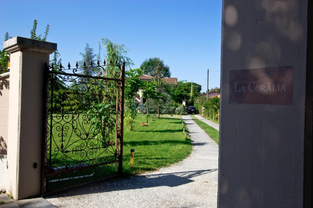 La Coralia B&B Масса Экстерьер фото